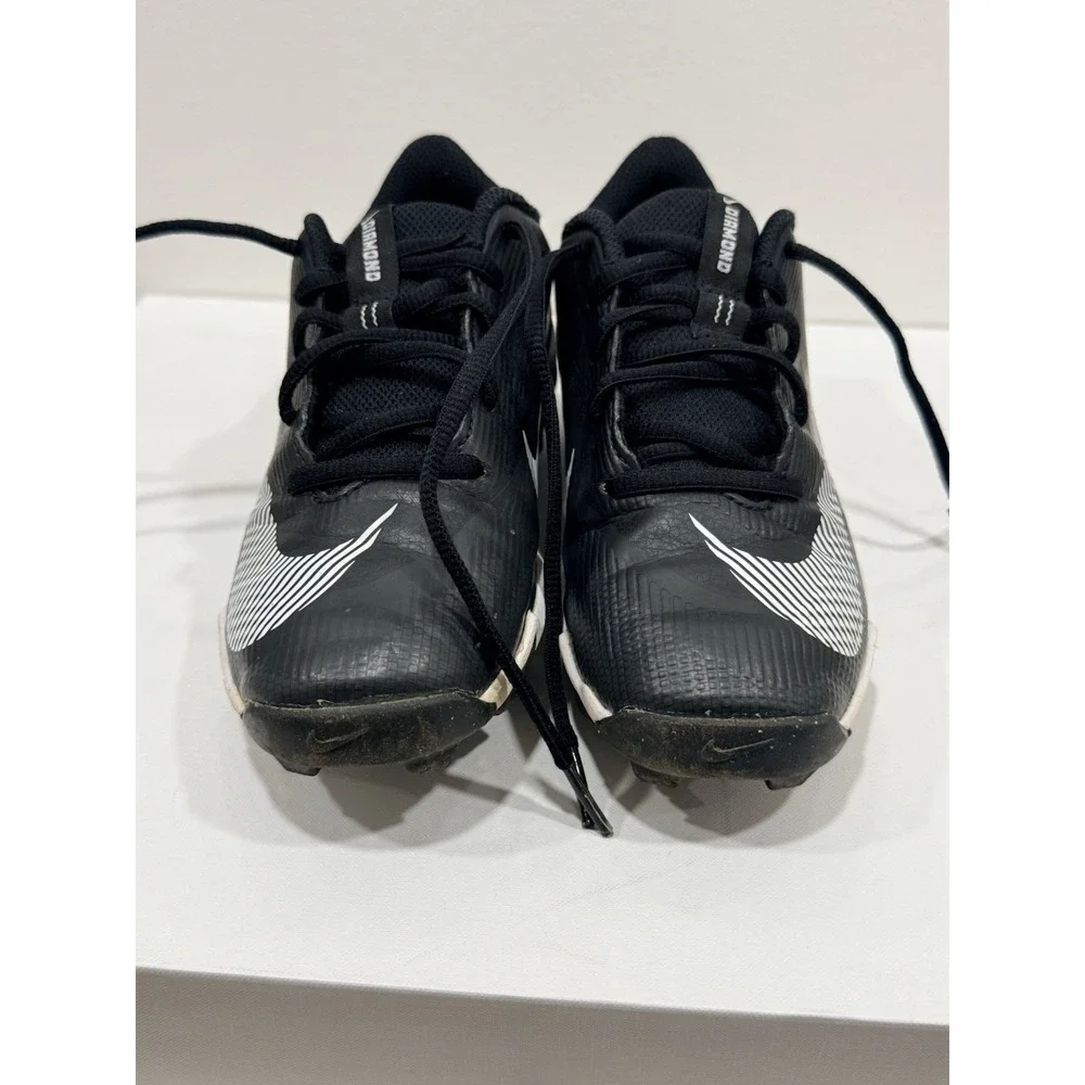 Nike Youth Baseball/Softball Cleats Black and White US Size 3.5Y